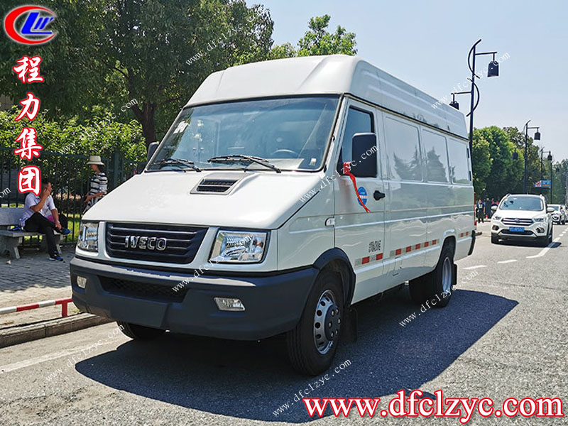 程力集團(tuán)依維柯冷藏面包車 程力集團(tuán)依維柯冷藏面包車